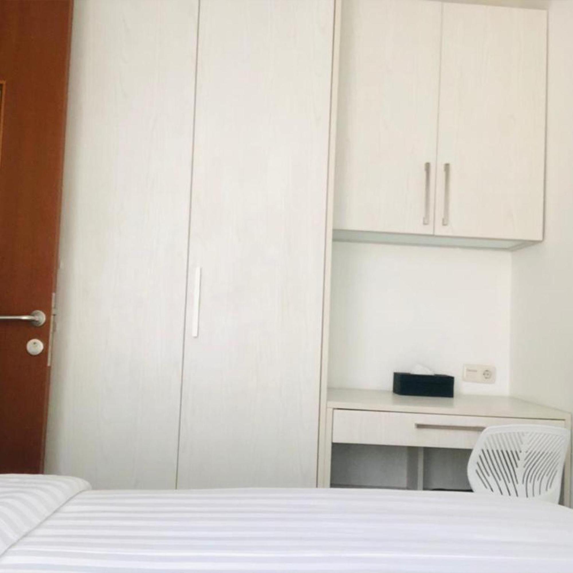 Bening Boutique Hotel Managed By Salak Hospitality Bekasi Exterior foto